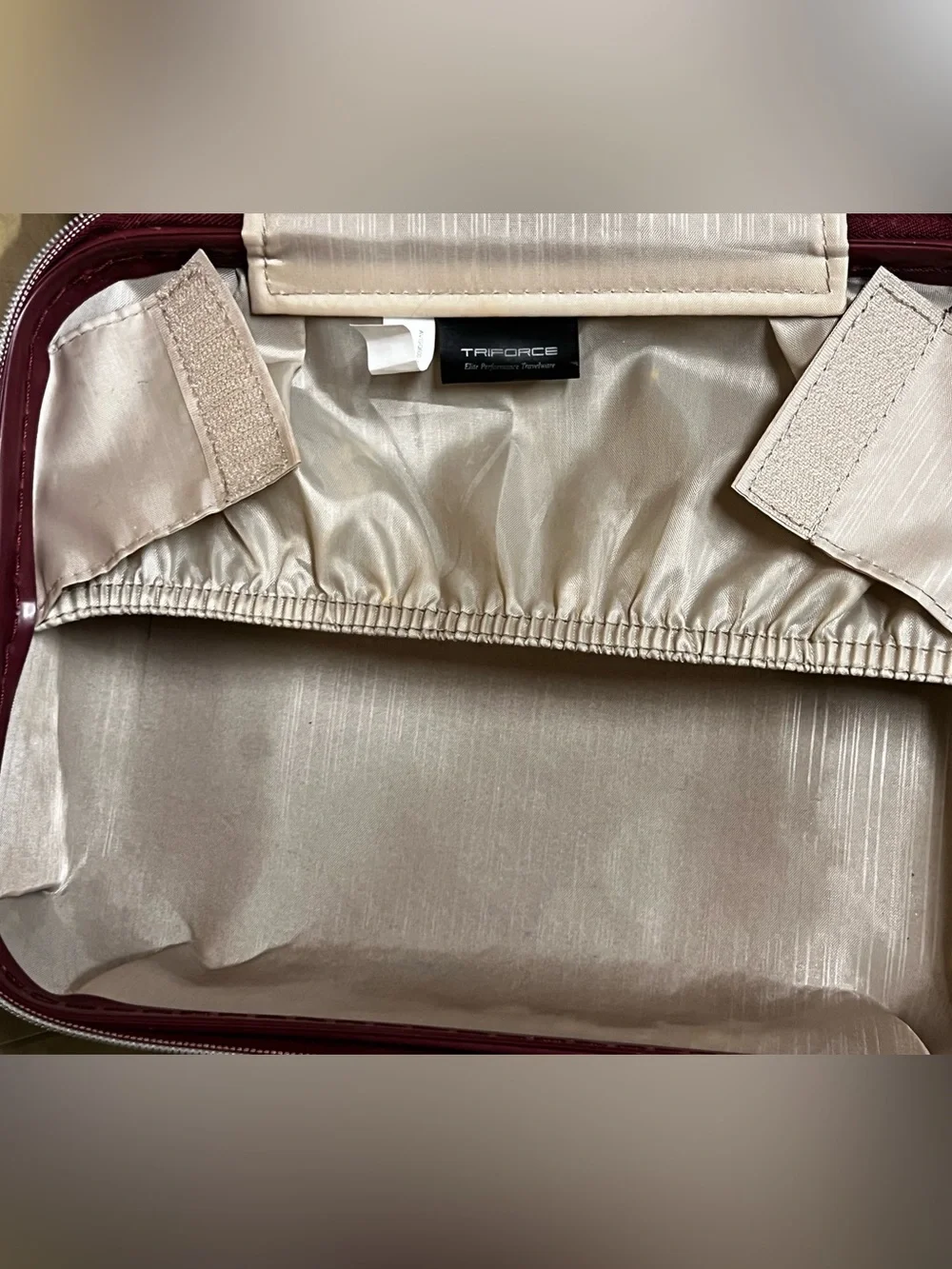 Triforce burgundy Hardside Beauty Case